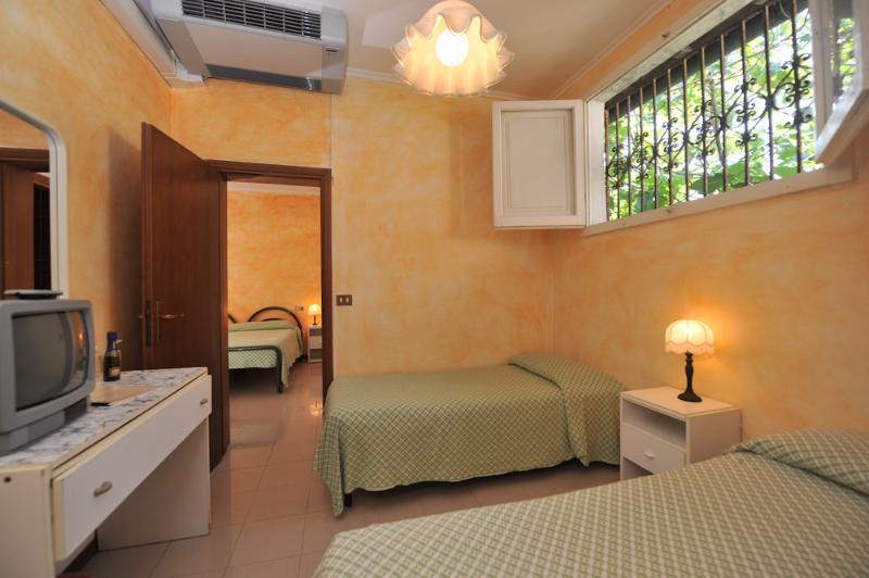 Hotel La Pineta Al Mare Forte dei Marmi Zewnętrze zdjęcie