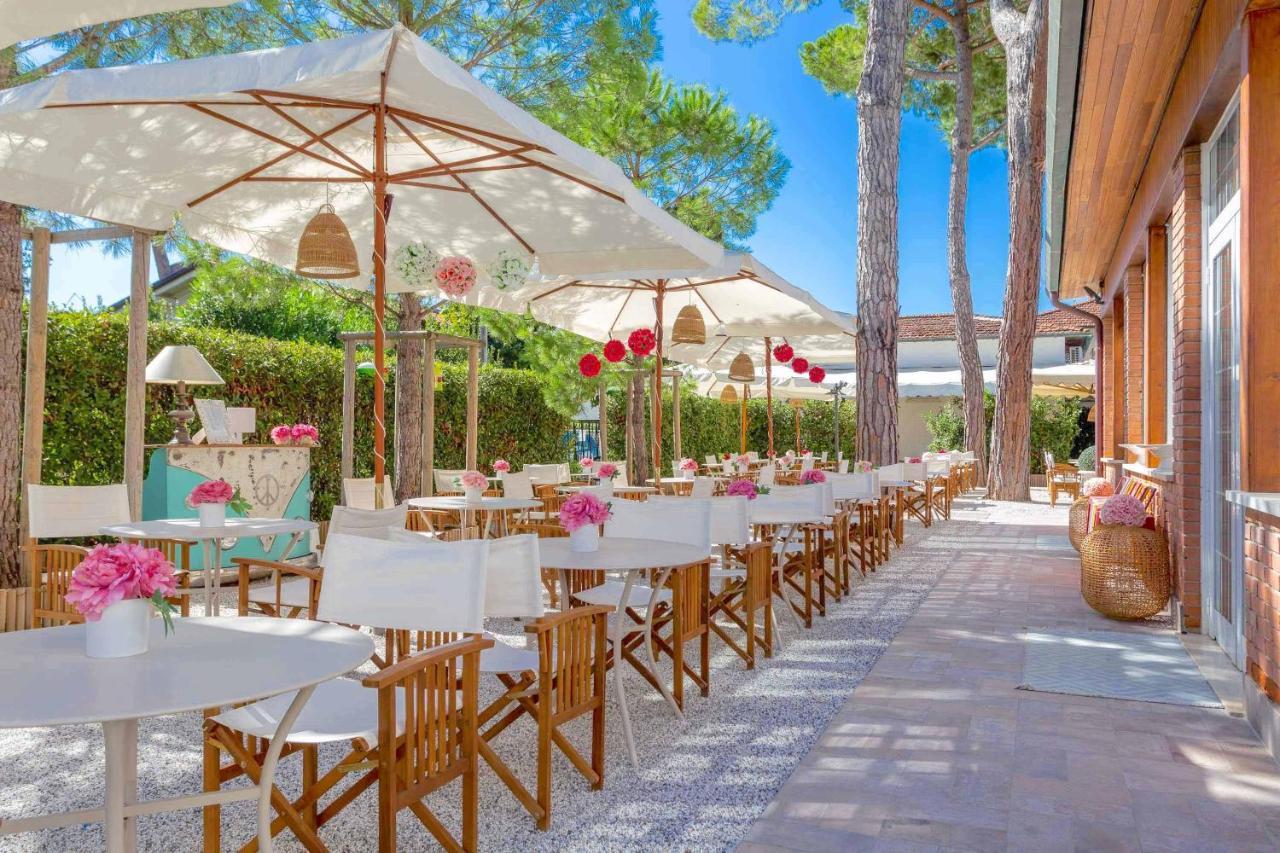 Hotel La Pineta Al Mare Forte dei Marmi Zewnętrze zdjęcie