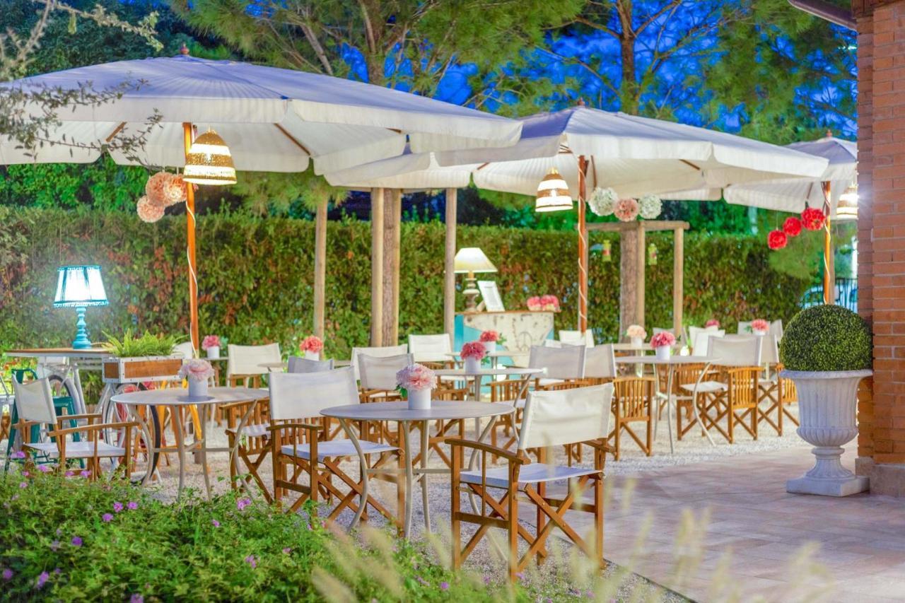 Hotel La Pineta Al Mare Forte dei Marmi Zewnętrze zdjęcie