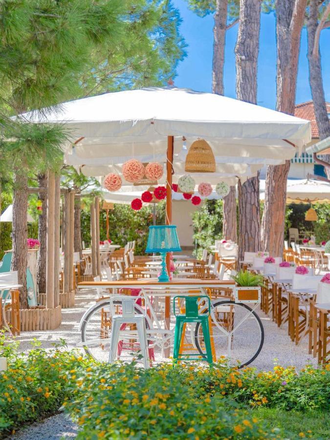 Hotel La Pineta Al Mare Forte dei Marmi Zewnętrze zdjęcie
